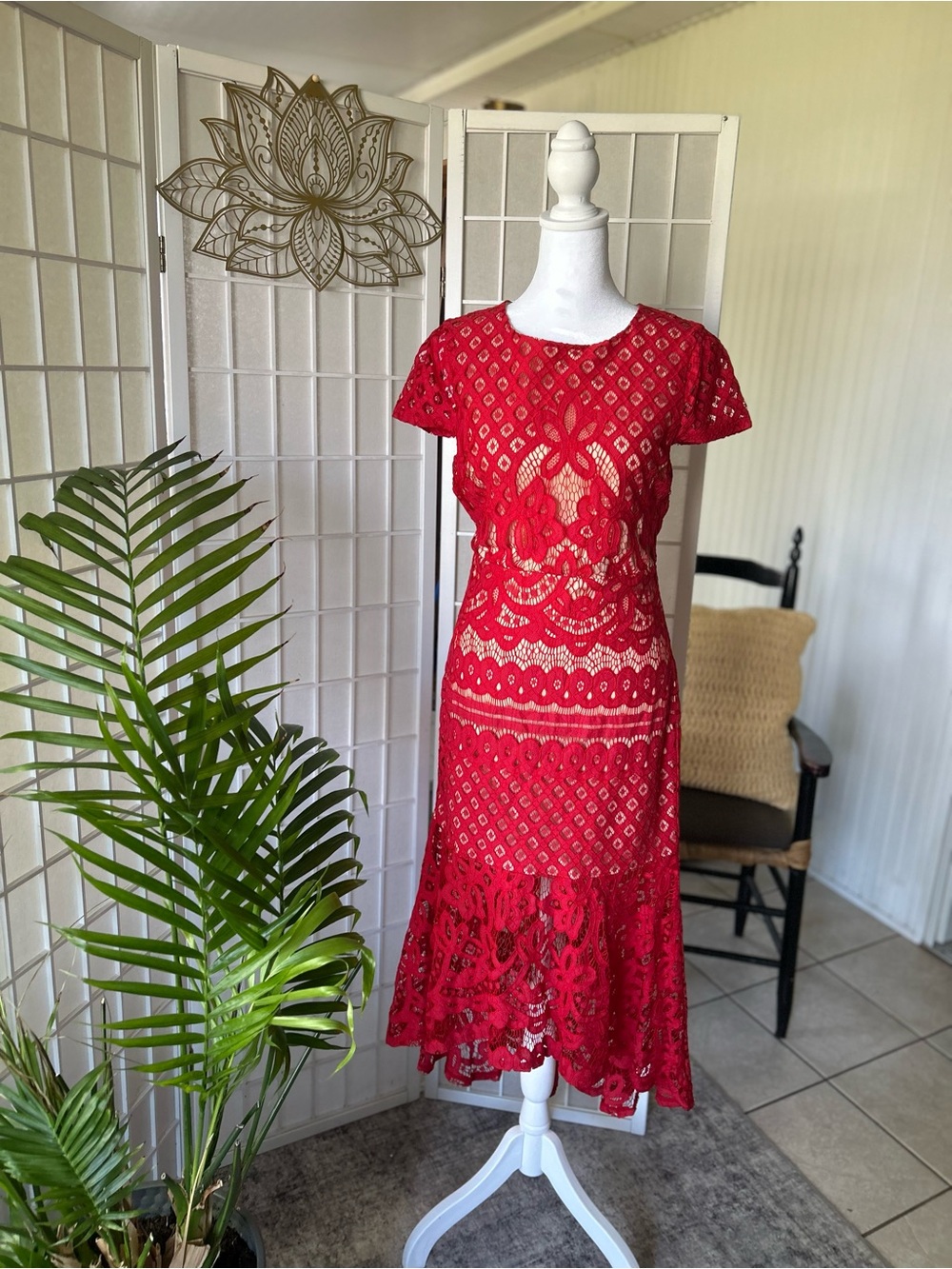 Just Me-Red Crochet Midi Dress - size Small